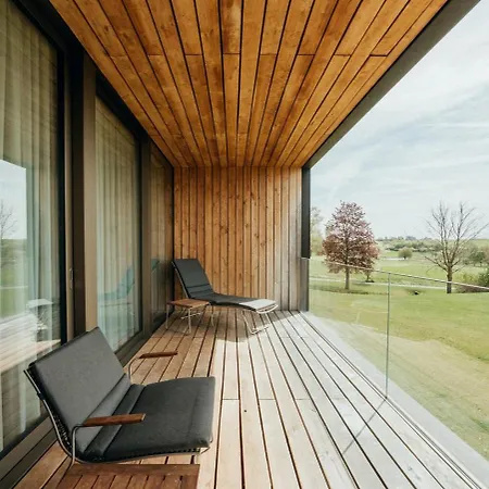 Der Oeschberghof - Golf-resort Des Jahres 호텔